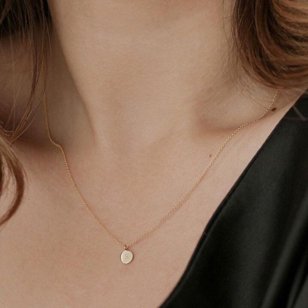 Vrai & Oro Solid 14k Gold Initial Necklace in “V”